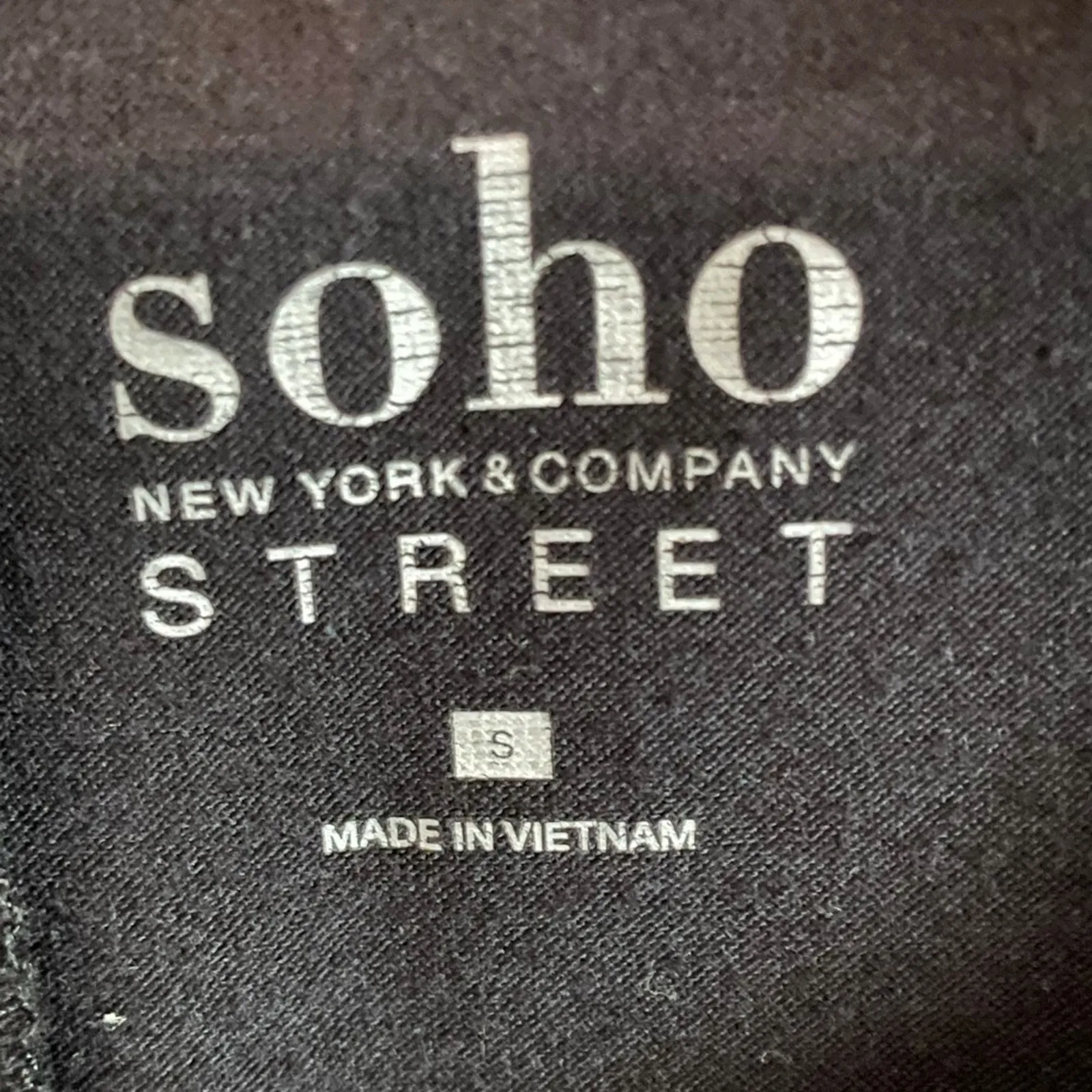 New York & Company Soho Street Long Black Hoodie size Small - Image 4