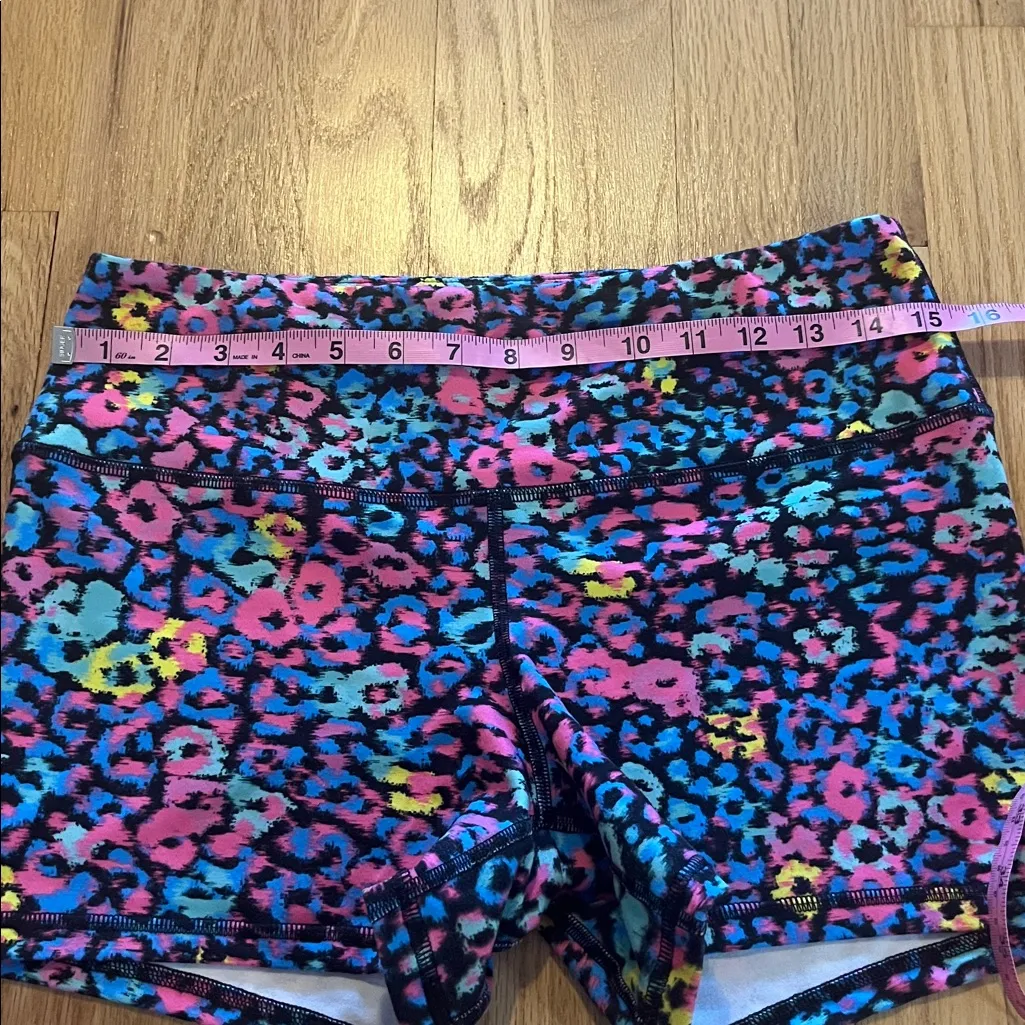 Fleo Multicolor Cheetah Printed Spandex Shorts Sz L Size L - Image 4