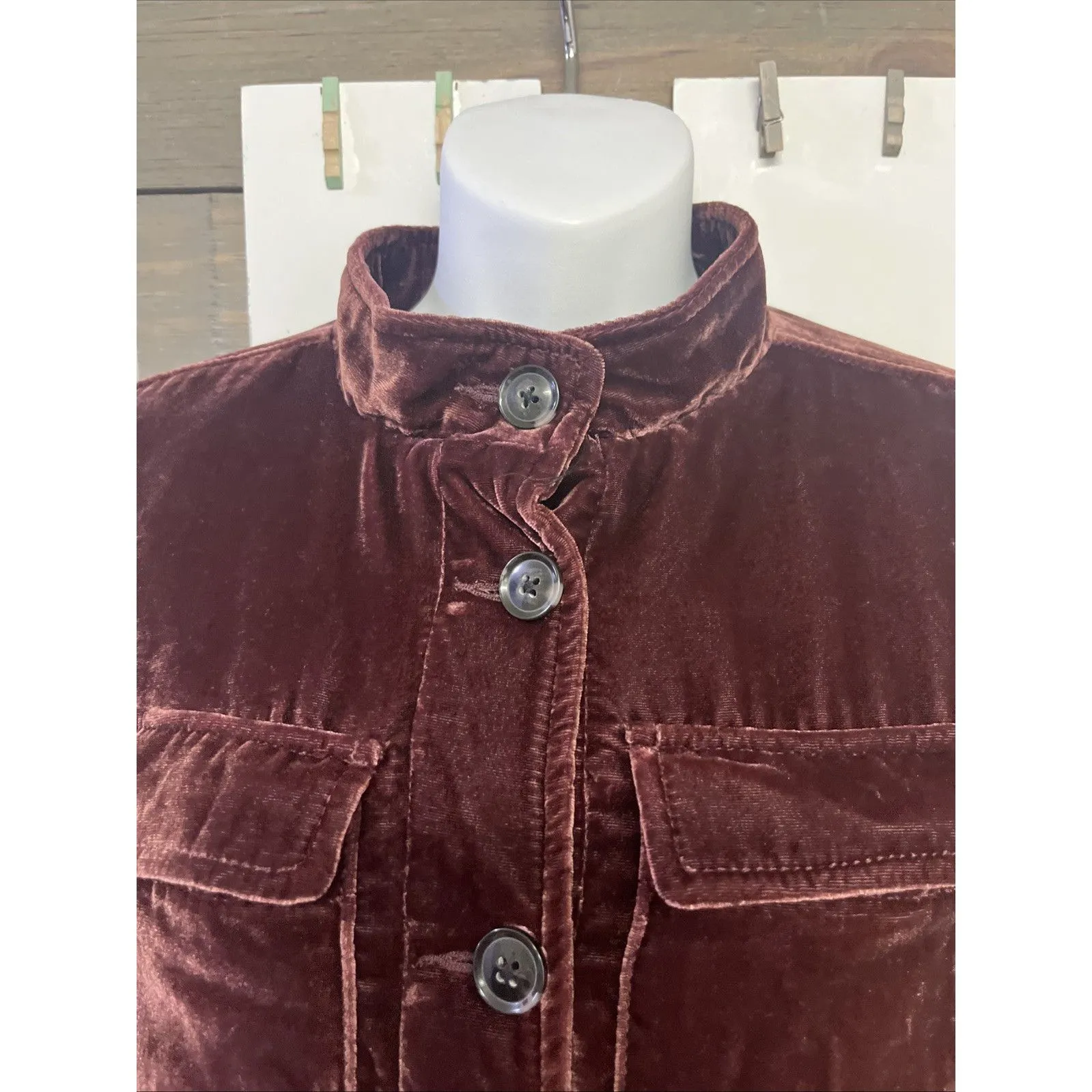 Loft Women’s Velvet Gorgeous Red Button Down Jacket Long Sleeve Pockets Small - Image 5