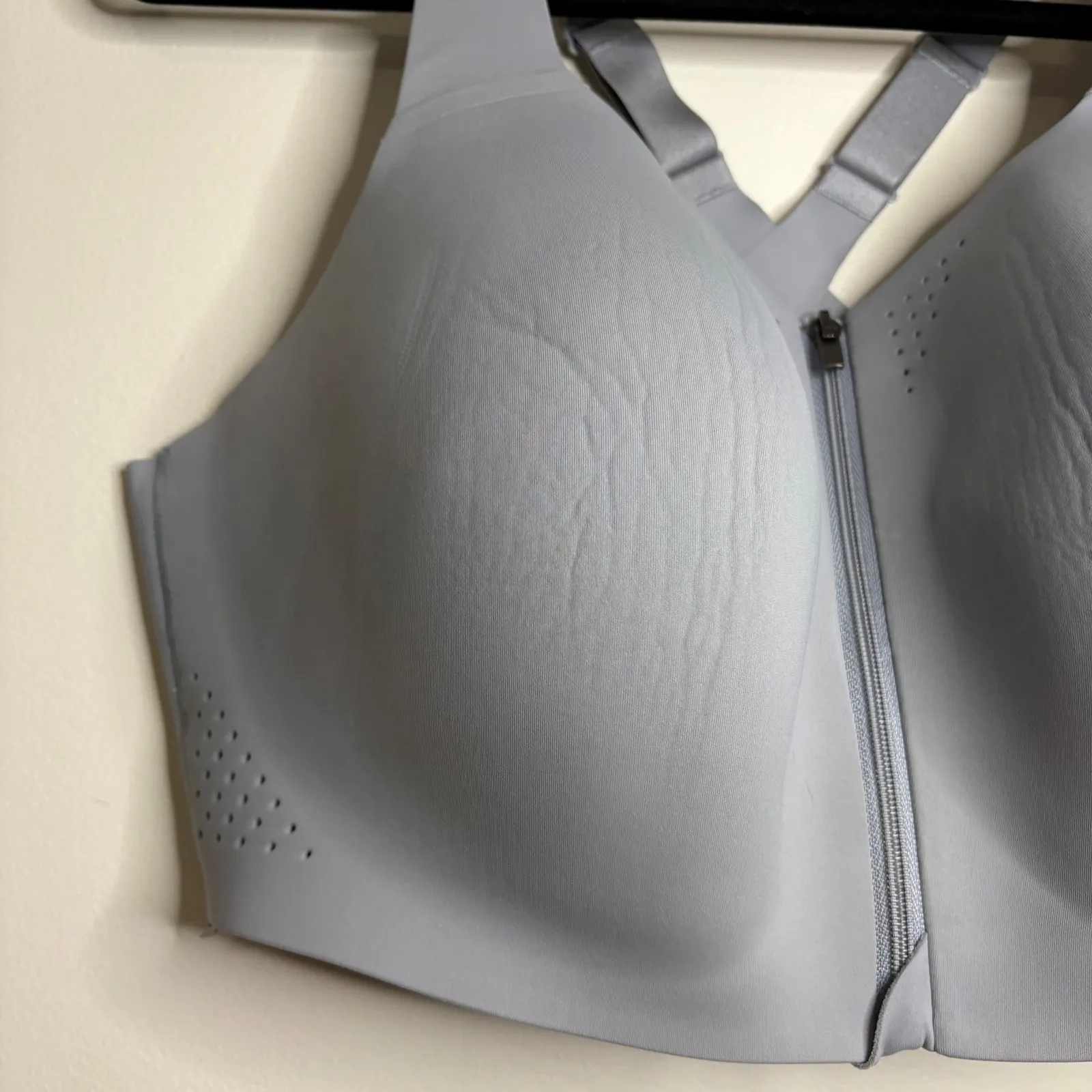 VSX Sport Bra High Support Front Zip Perforated Gray Women's Size 42DD E95 - Image 2