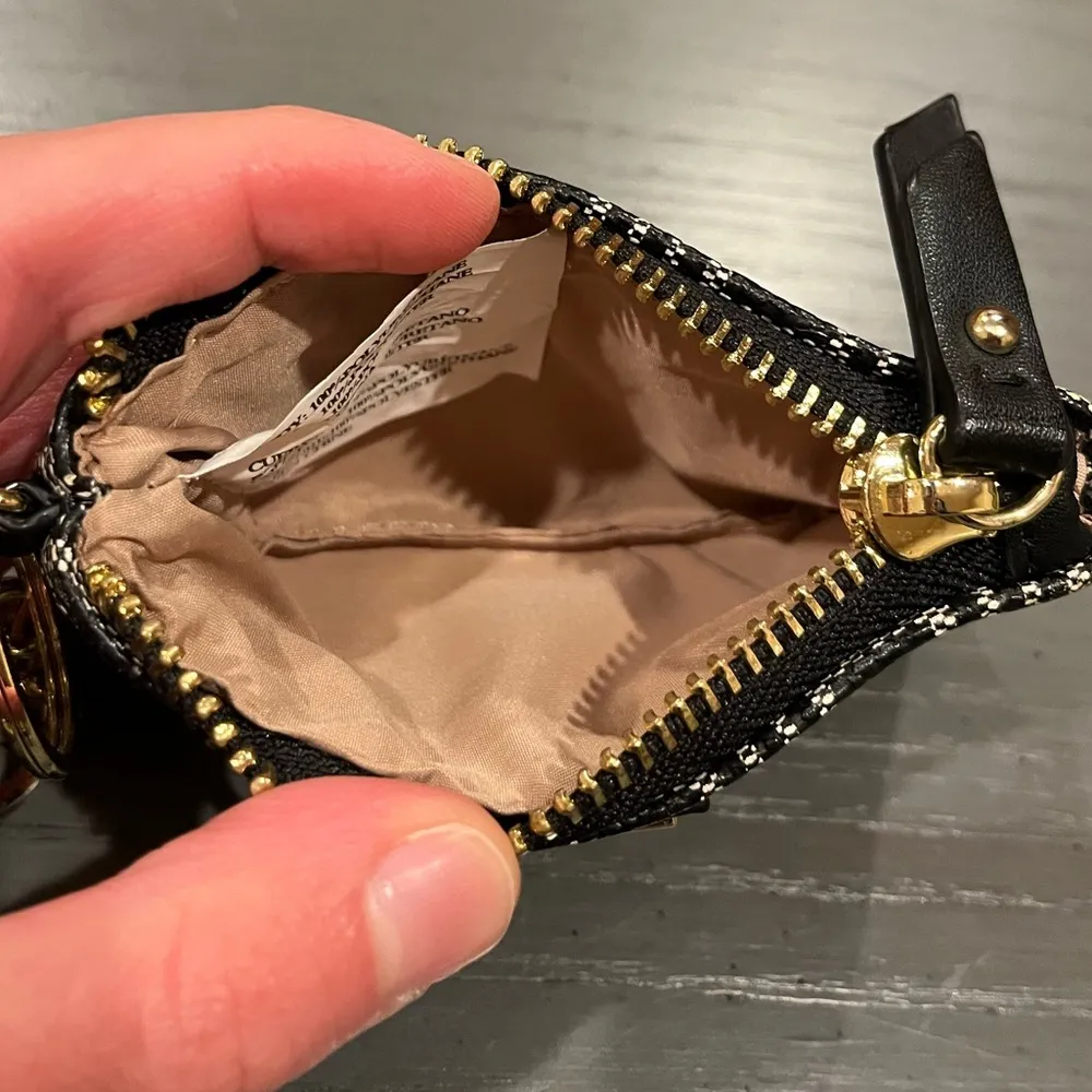 Anne Klein Key Pouch Coin Purse Wallet - Image 9