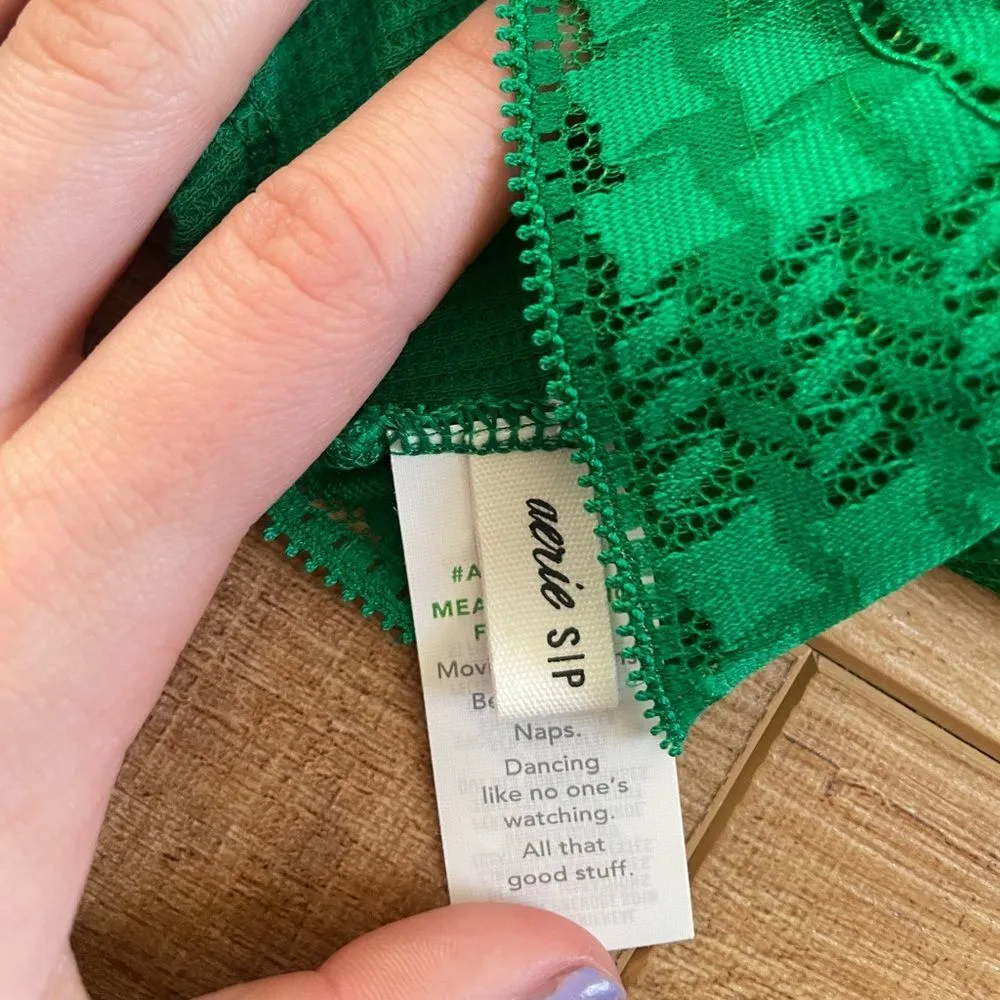NWT Aerie Lace and ribbed bralette Size Small Bright Green - Image 3