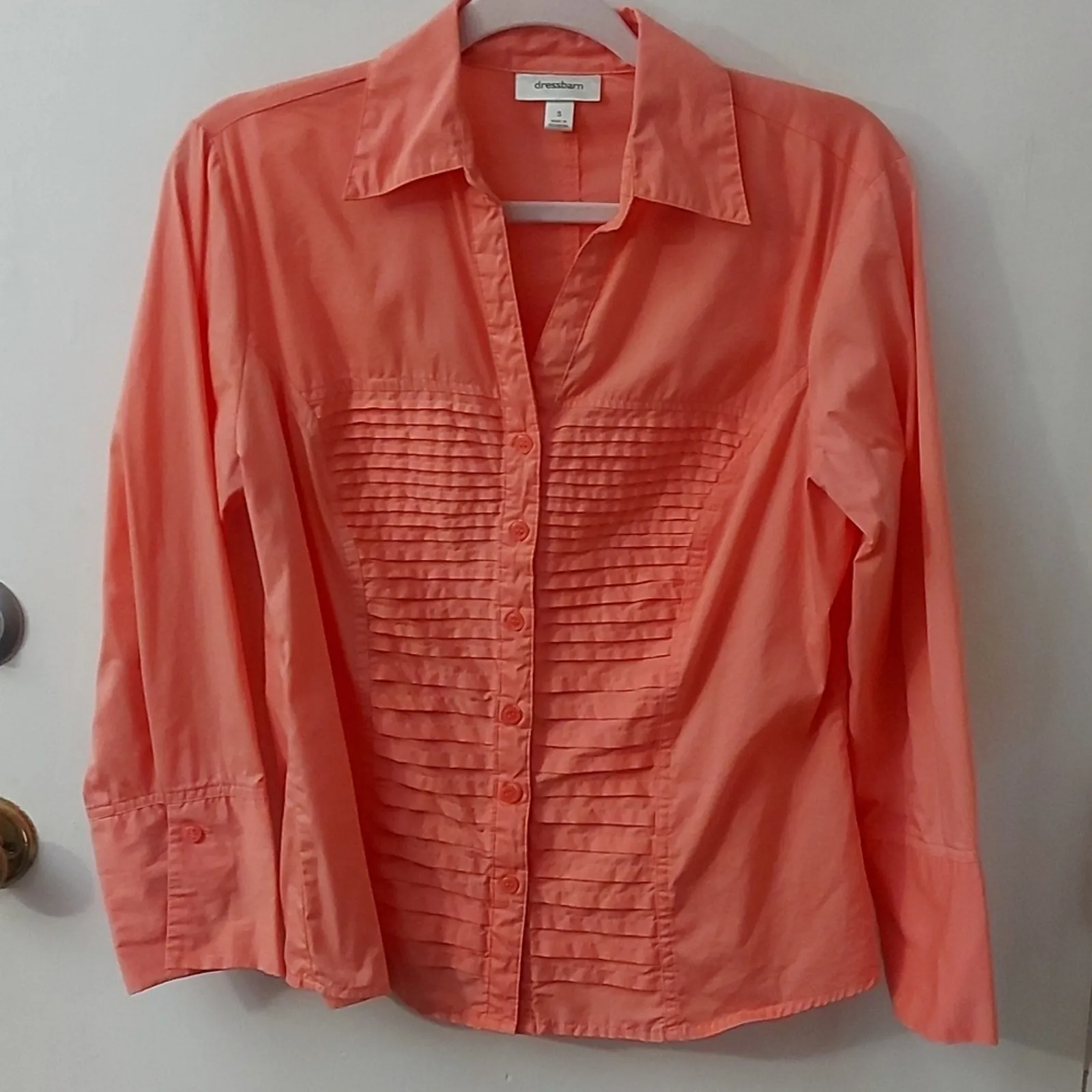 Dress Barn Pleated Front V-Neck Button Down Blouse S Peach Dopamine Classic Twee - Image 3