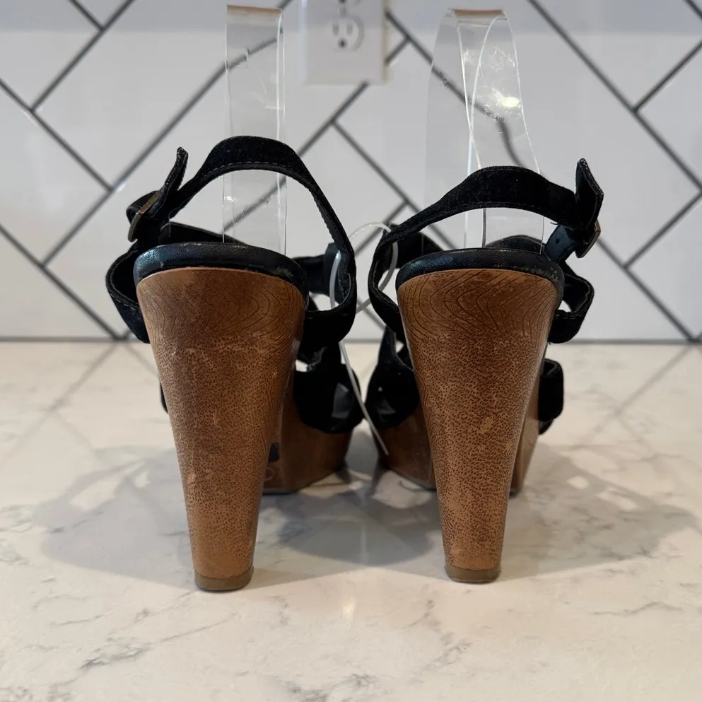 l.e.i. Black Faux suede sandals heels 90s Y2K size 9 it girl bohemian neutral - Image 2