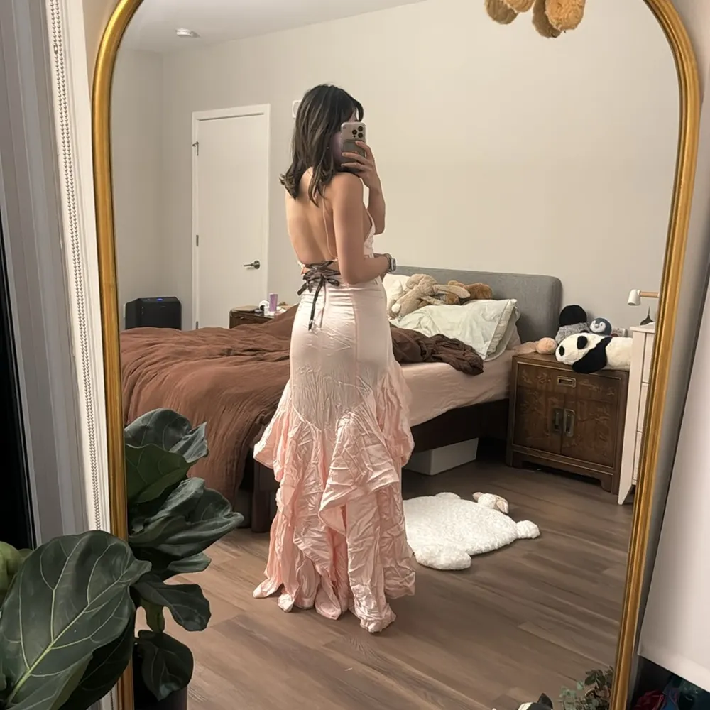 NWT Alice and Olivia pink stretch satin high low lace trim low back dress - Image 3