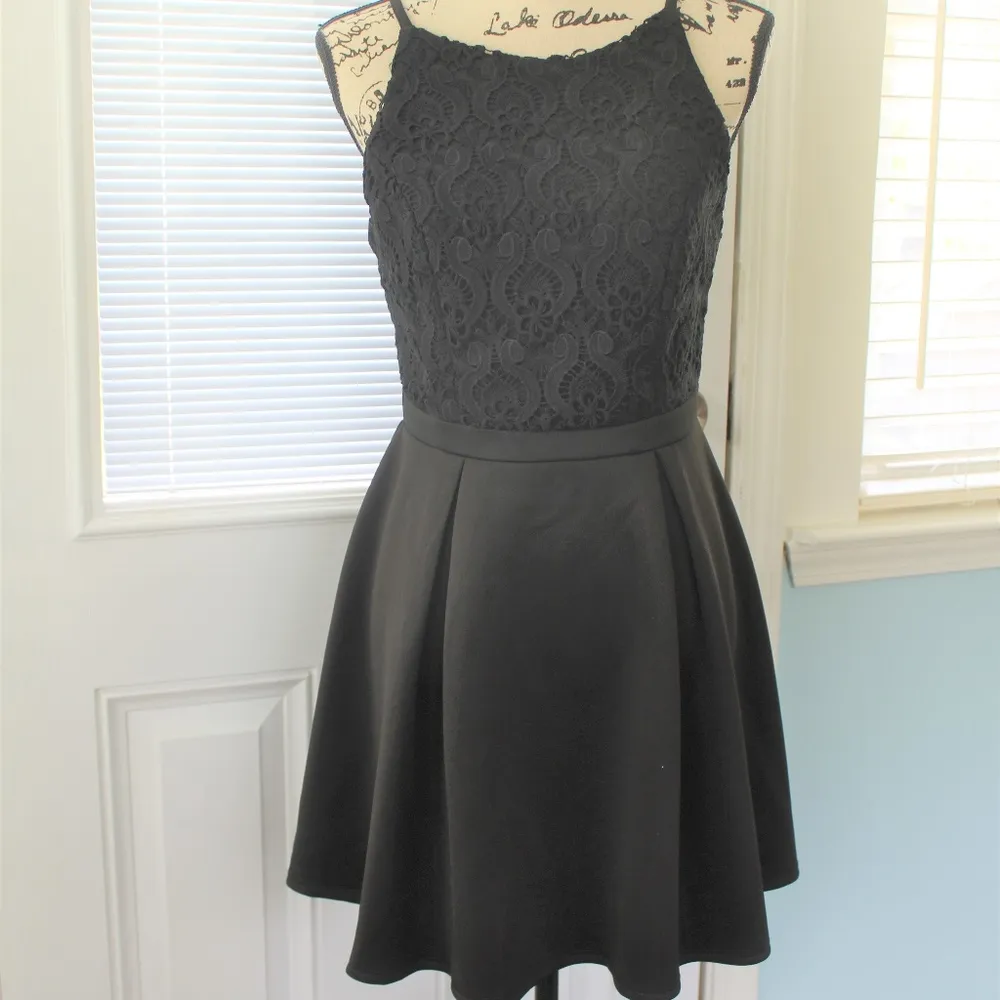 🔥REDUCED 🔥 ALYA Classic Black Prom Homecoming Formal Dress - Image 7