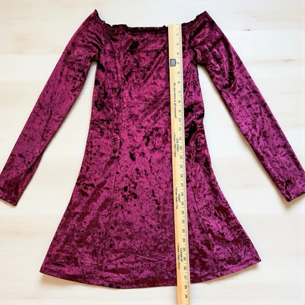 HOLLISTER Crushed Velvet Off-Shoulder Long Sleeve Dress – Size XS – NWT - Image 7