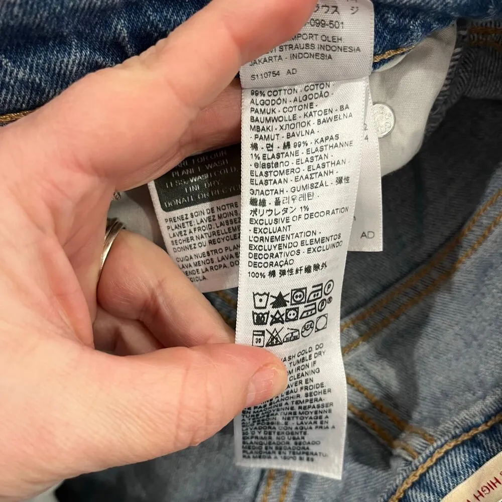 Levi's  70s High Rise Flare Distressed Denim Jeans Size 25 x 30L - Image 9