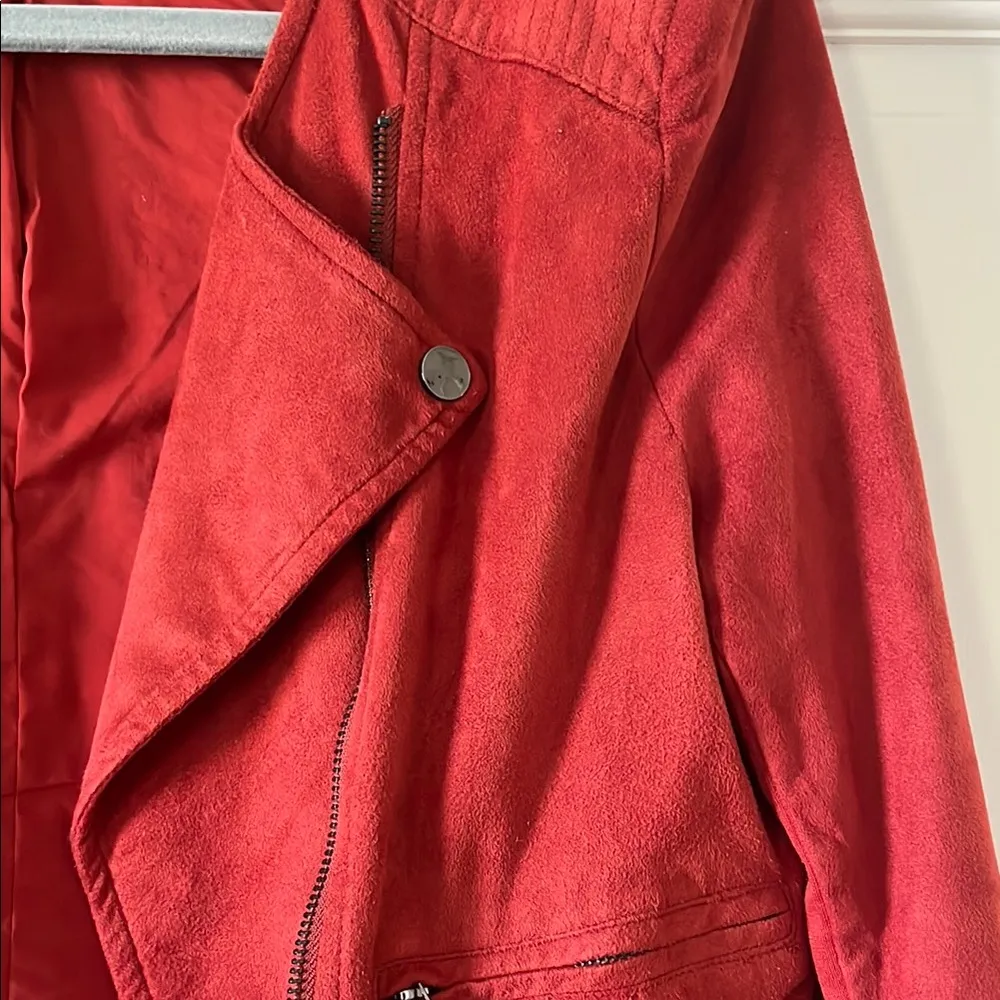 Red Jacket - Image 3
