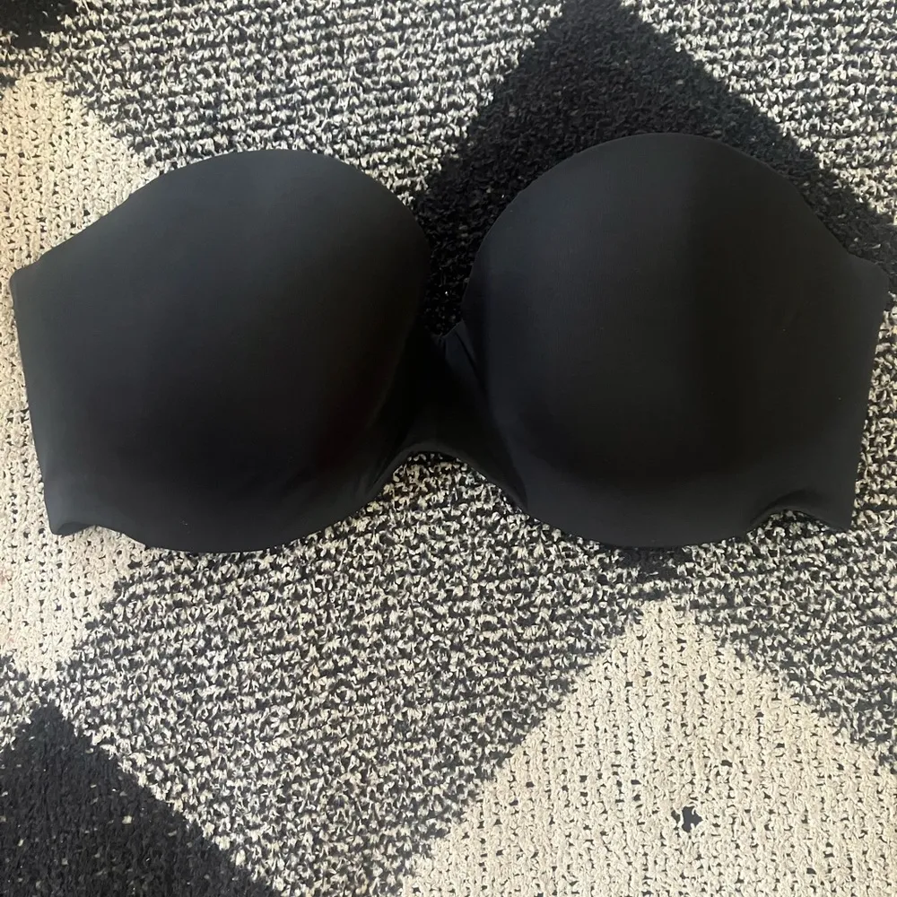 H&M black strapless bra - Image 3