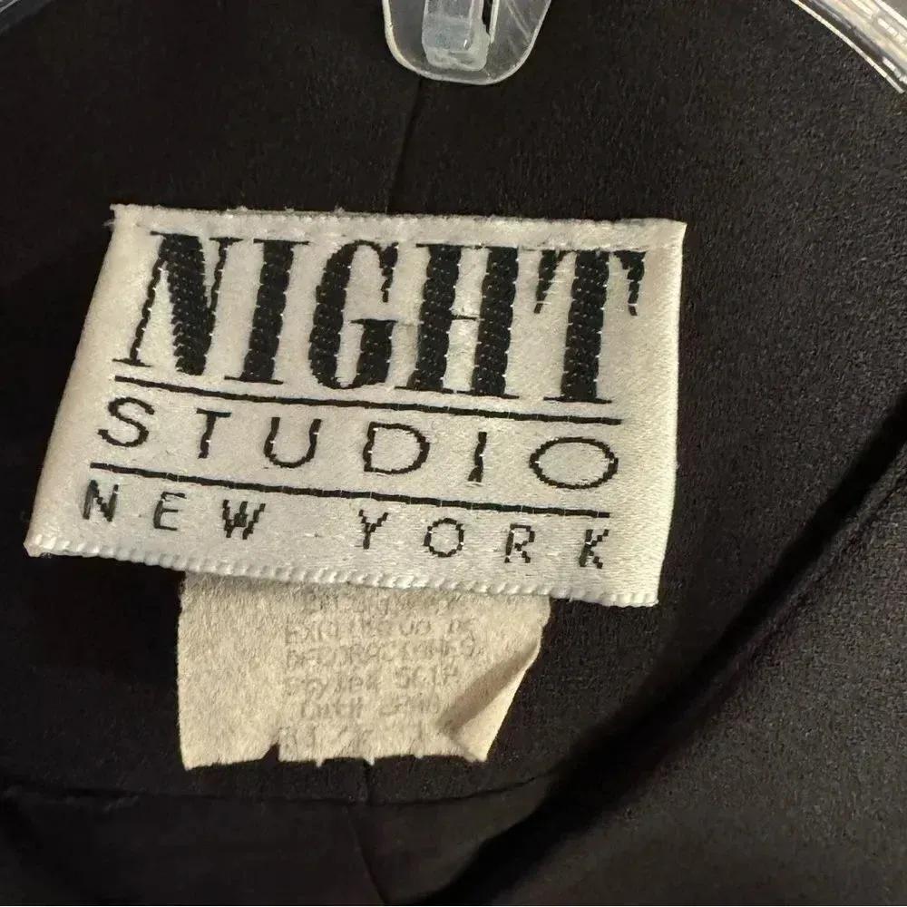 Vintage NIGHT STUDIO 1980s Black Blazer with Rhinestone Clasp and Design Size 14 - Image 4