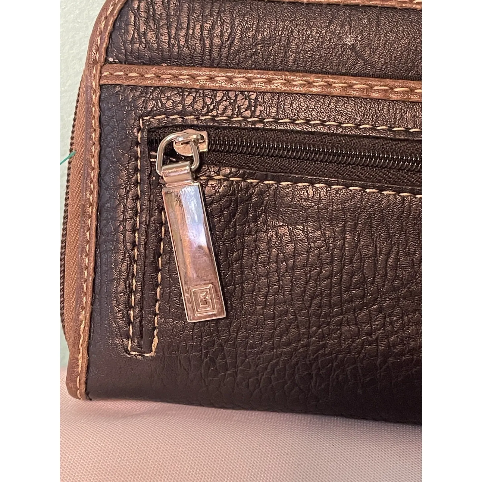 Chaps‎ Leather Zippered Wallet~Black w/Brown Trim~Lots of Space 7 1/2" x 4 1/2" - Image 4