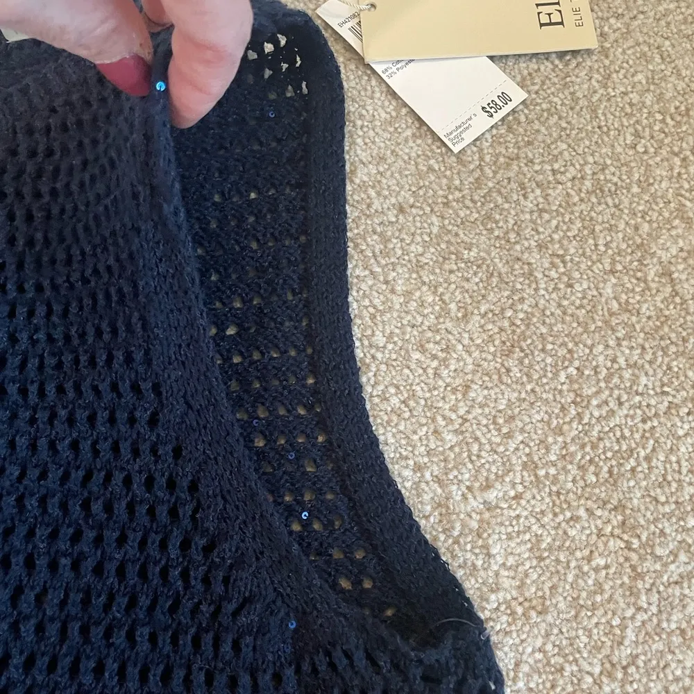 NWT Elie Tahari Blue Tank Top with Airy Knit Design Summer Sequin Layer Medium - Image 5