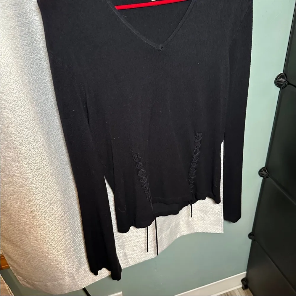 Max Studio Black Fitted corset sweater front L - Image 2