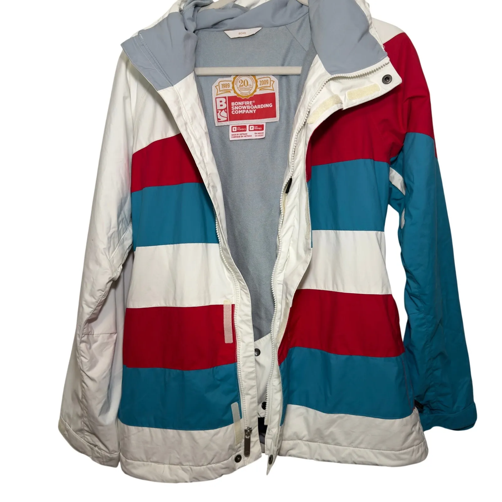 Bonfire Snowboarding Women S Colorblock Jacket Retro Y2K Ski 90s Style 2009 White - Image 3