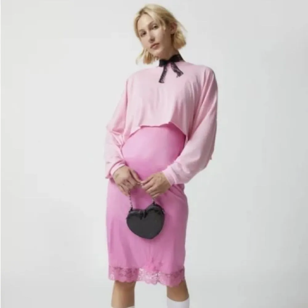 Out From Under Addison Cozy Cropped Tee Pink Size X-Small NWOT - Image 2