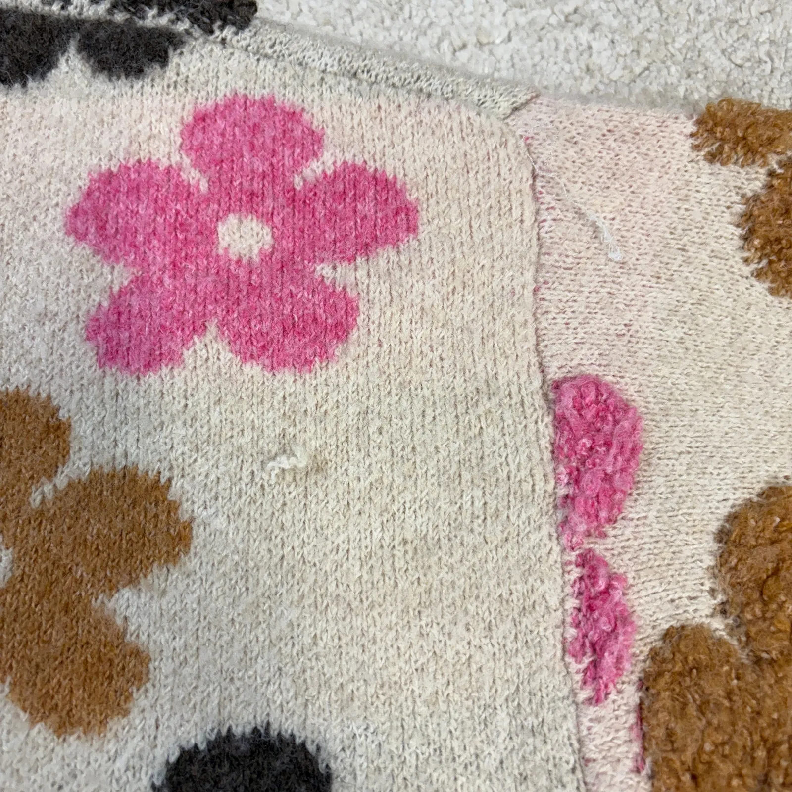 Hayden Los Angeles Fuzzy Textured Floral Relaxed Sweater Cardigan Size 1XL - Image 5