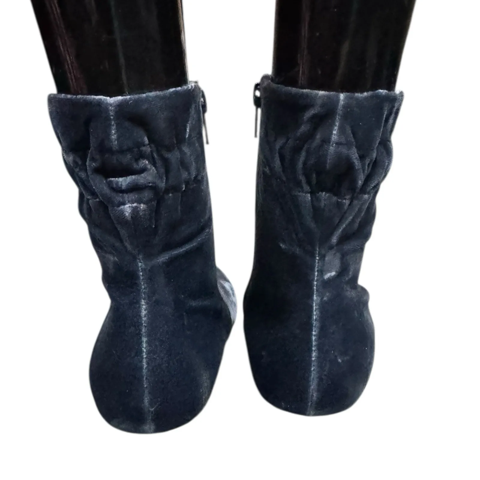 Umberto Raffini Nolan Blue Velvet Ankle Booties Women's Size 39 / 8.5 - Image 5