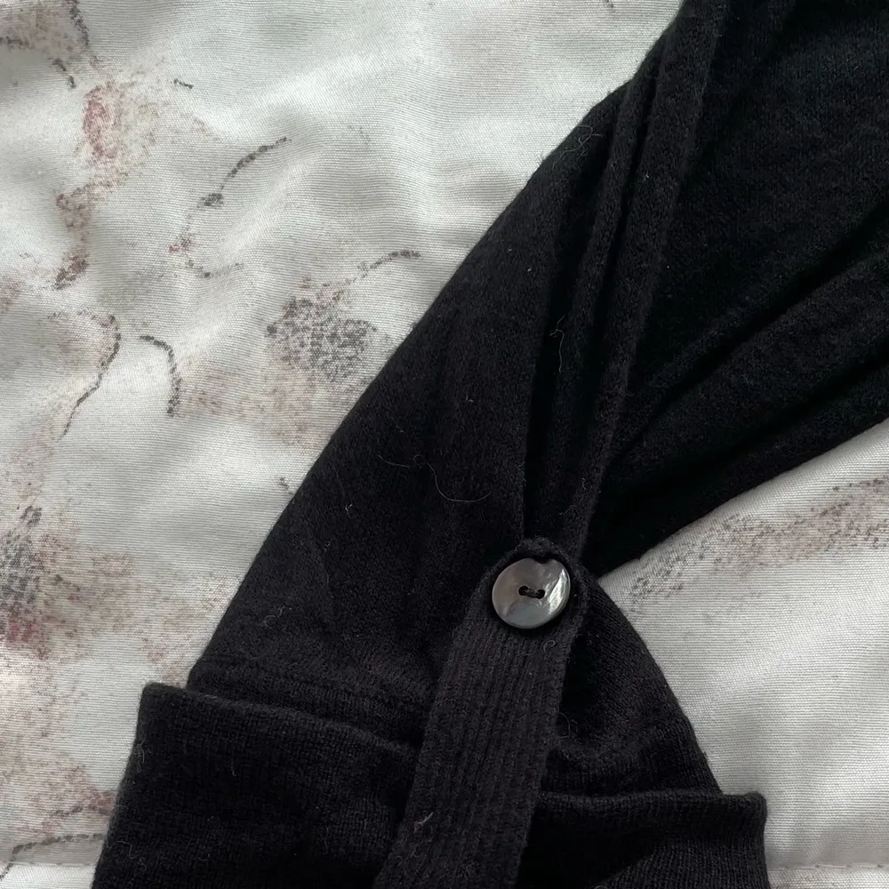 Chico’s black bamboo rayon open front cardigan with pockets, size 1 or M preppy - Image 12