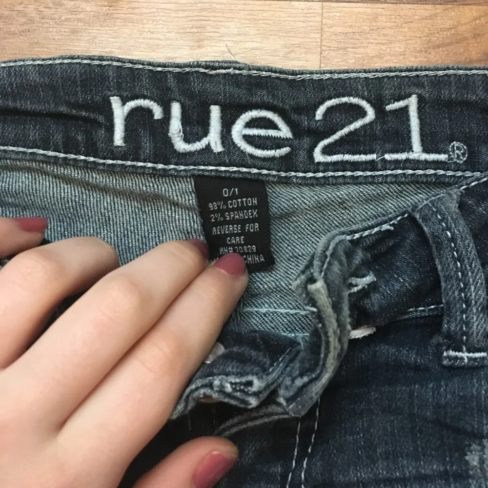 Super cute jean shorts - Image 3