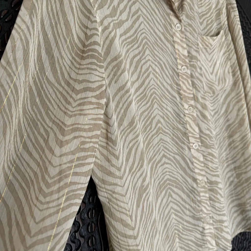 Chicos Animal Print Sheer Button Down Shirt 2 L Safari Mob Wife Beige Boho Zebra - Image 3