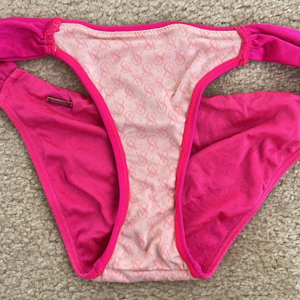 Victoria's Secret Hot Pink Satin V Hardware Bandeau Bikini Swimsuit Set Small - Image 7