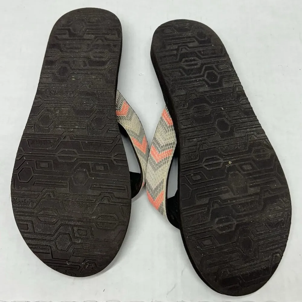 Skechers Yoga Foam Sandals flip flops Womens 10.5 Brown Gray Coral Chevron - Image 6