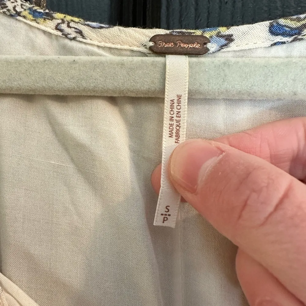 Free People Small Dress - Image 3