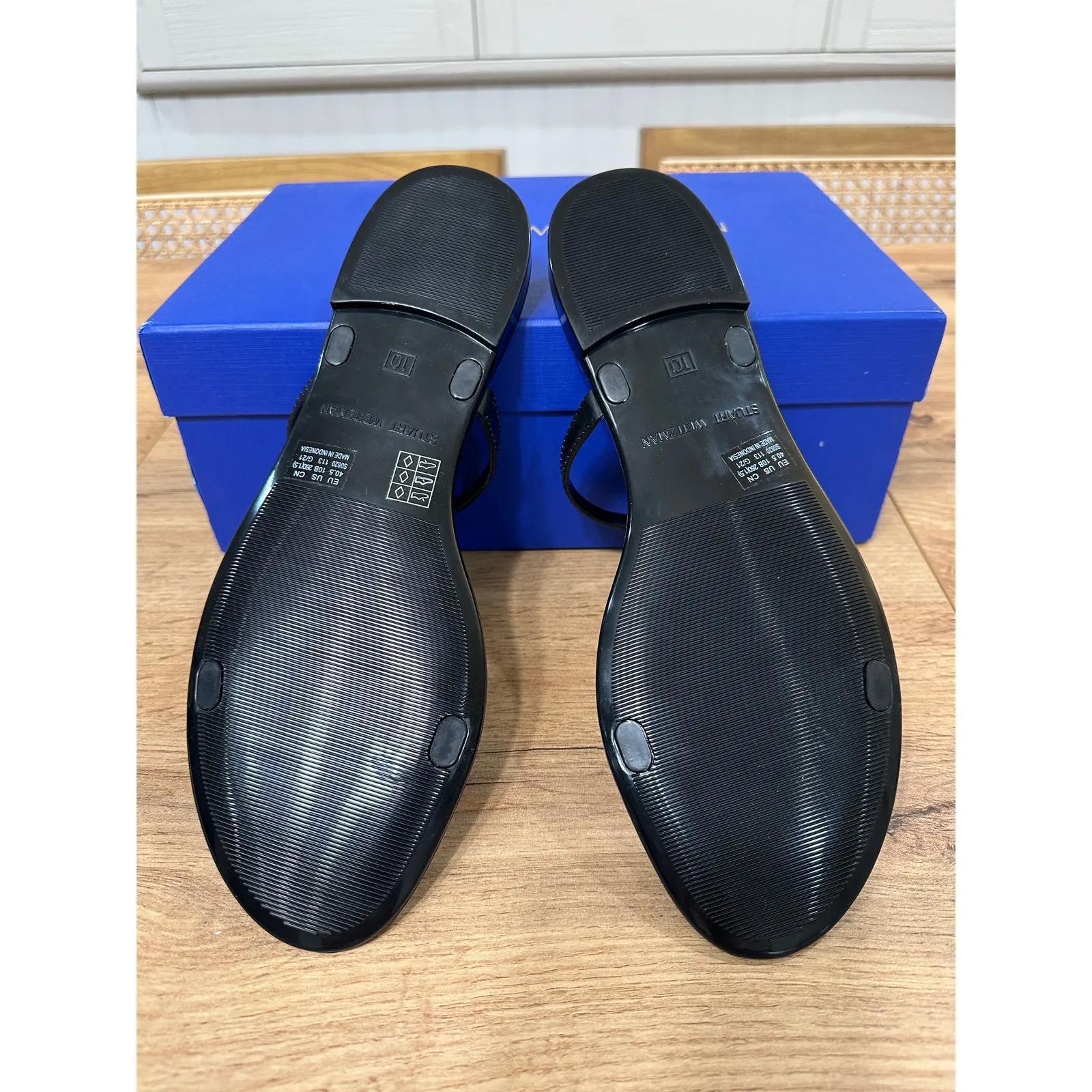 Stuart Weitzman Sawyer Slide Black Semi Shine Rubber 10 NIB Minimalist Vacation - Image 12