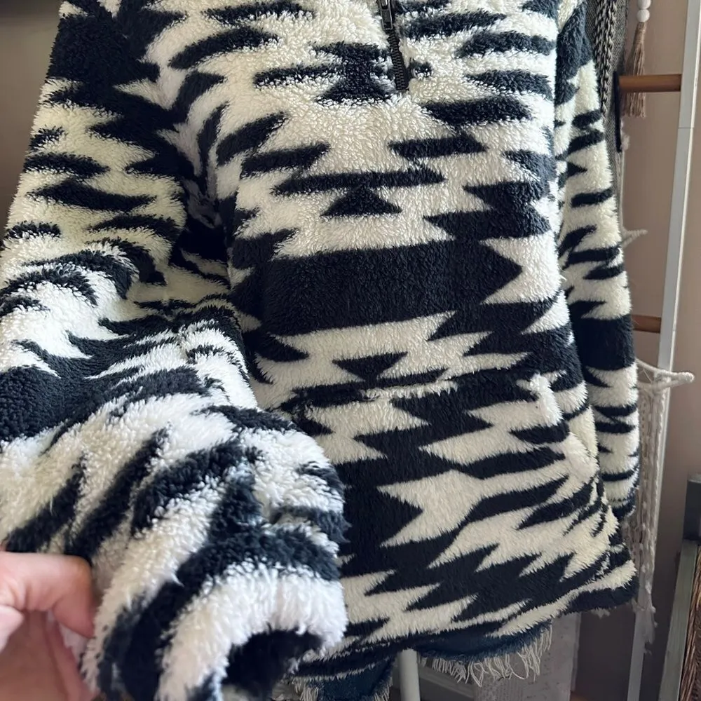 Natural Reflections Geometric Print Sherpa Pullover Quarter Zip Sweater - Image 4
