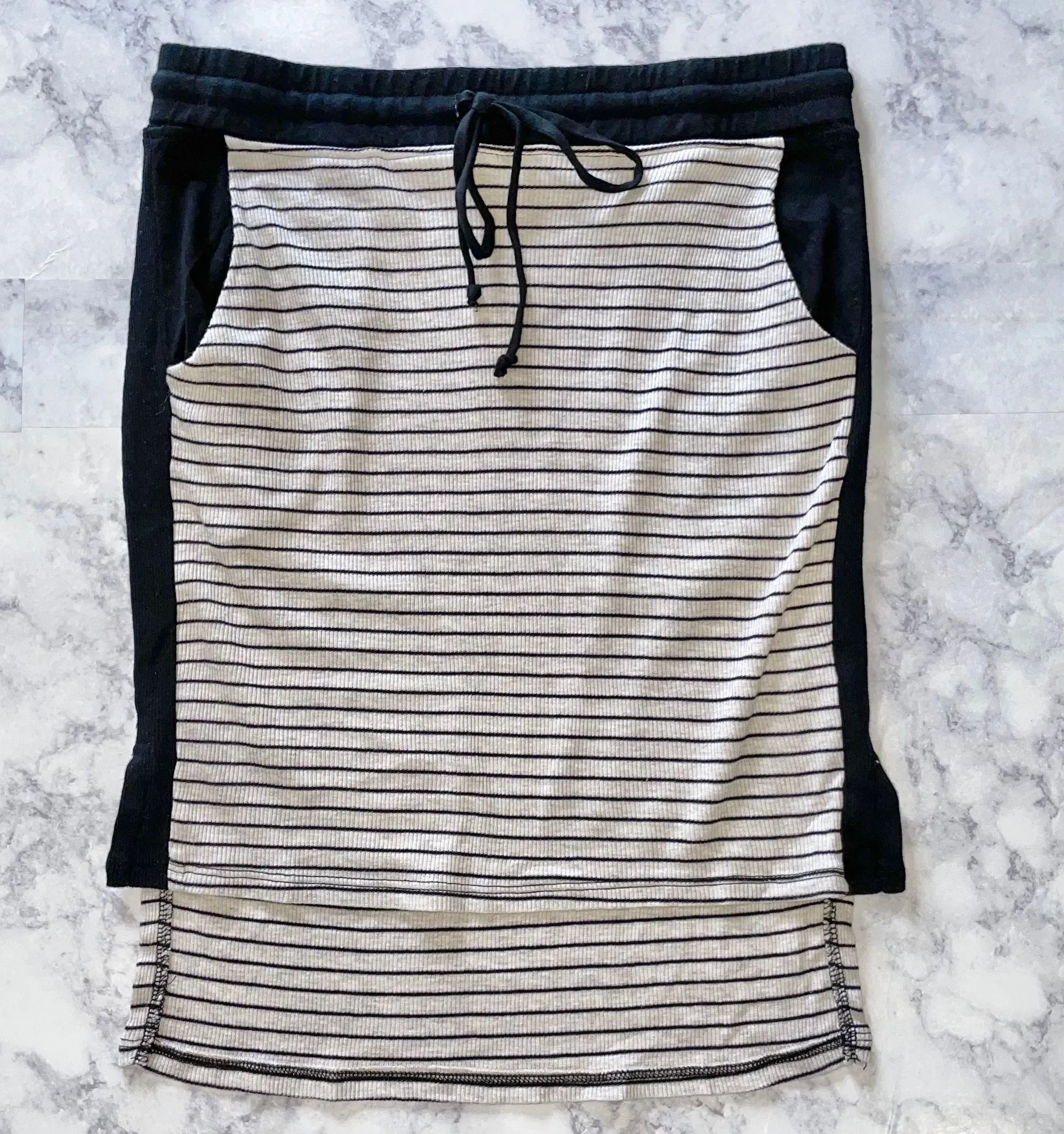 New  Striped Ribbed Knit High-Low Hem Skirt Oatmeal Black Size XS - Image 8