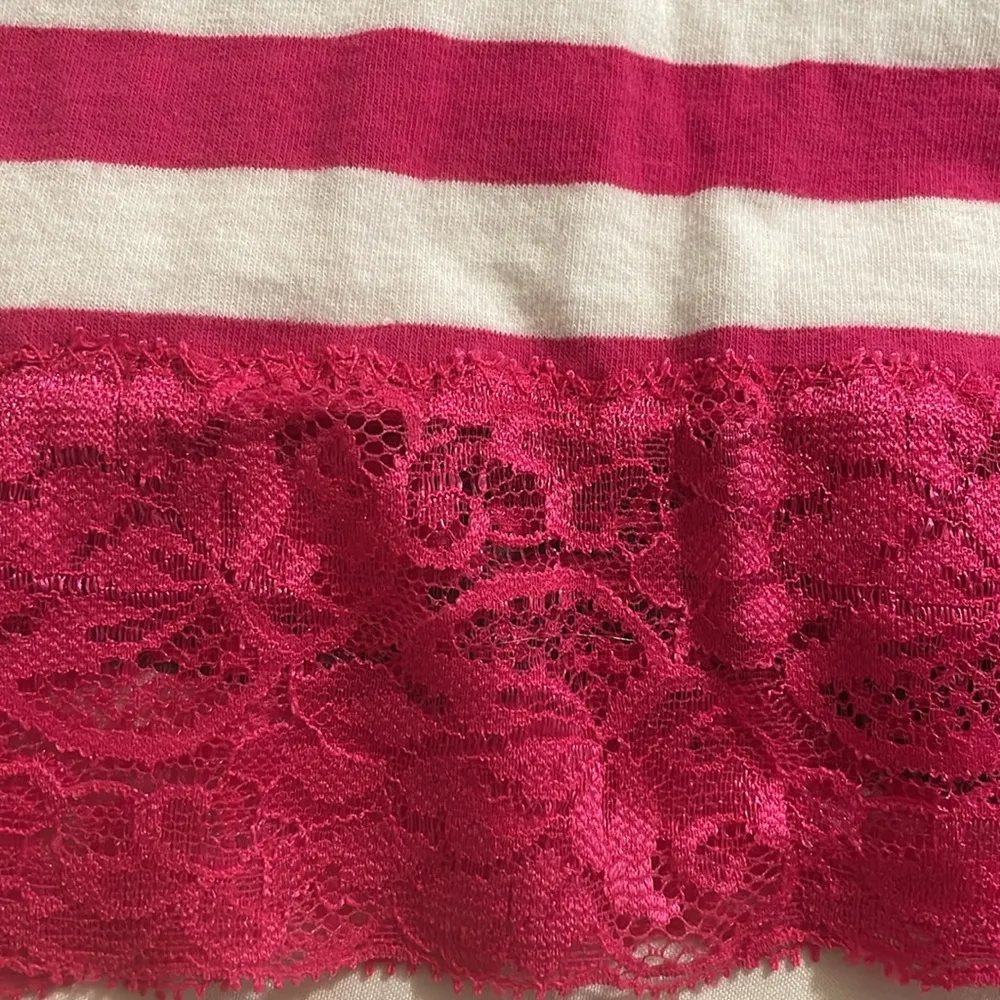 Women’s size L tank top. Fits like a medium.  Excellent used condition. - Image 3