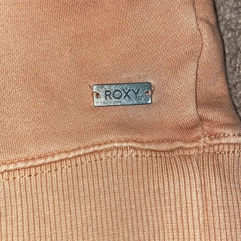 Roxy floral crewneck! - Image 4