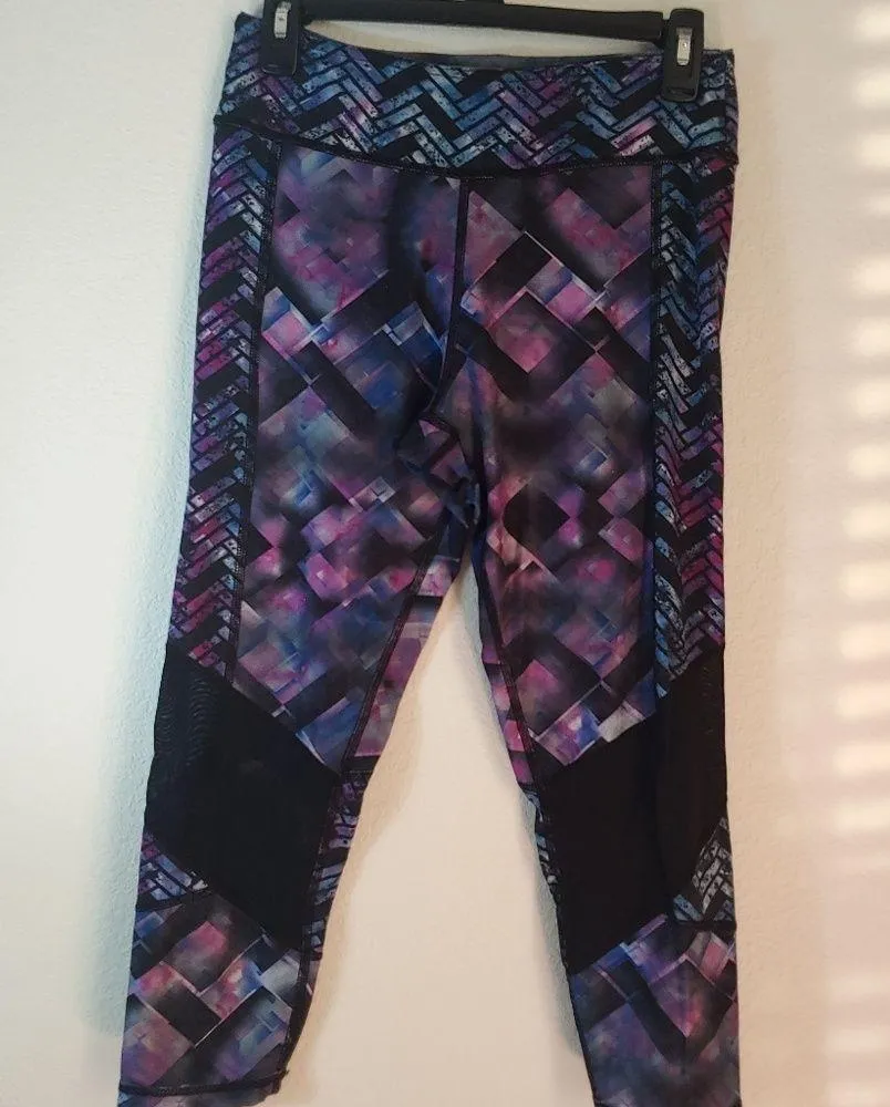 Marika Cropped Reversible Leggings Size M - Image 5