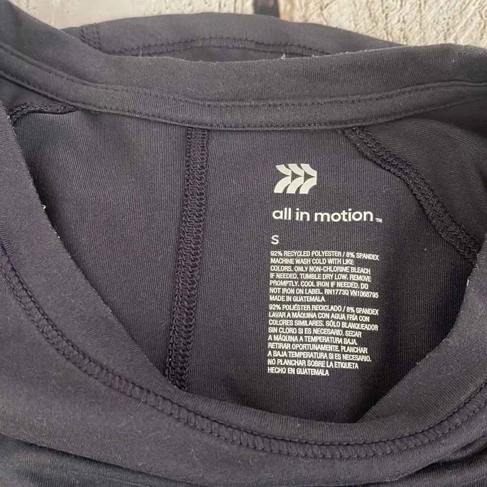 Women’s blue All in Motion athletic top Small - Image 3