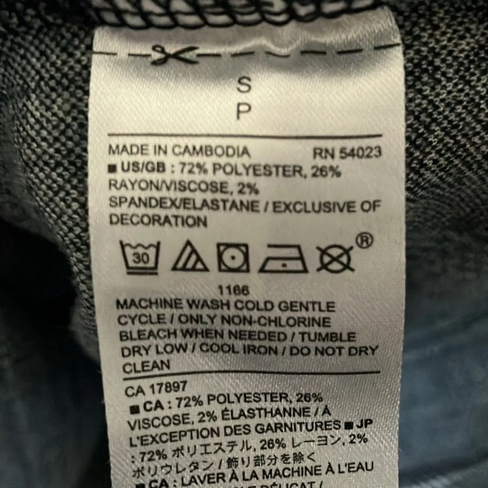 Banana Republic:Black/White plaid shorts sleeve- strips on shoulder-cotton-Top-S - Image 3