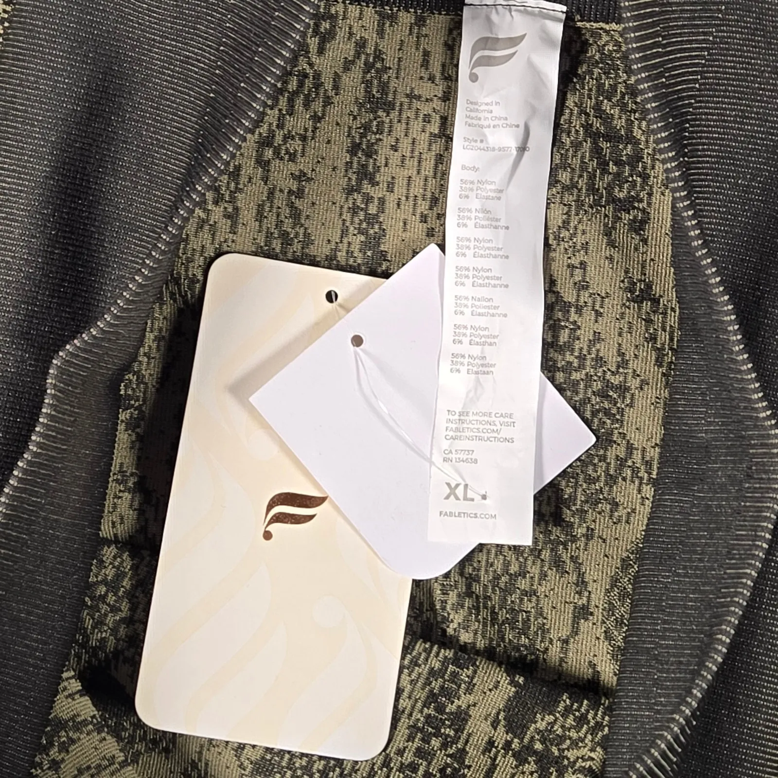 Fabletics High Waisted Snake Print 7/8 Leggings Athleisure Workout Pants XL NWT - Image 3