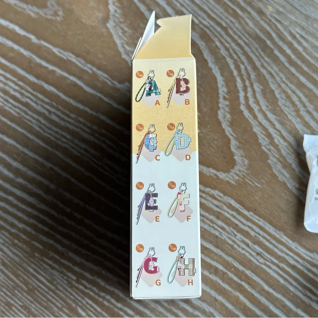 Pop Mart Pin For Love The Monsters Confirmed Letter I Pendant Green - Image 10