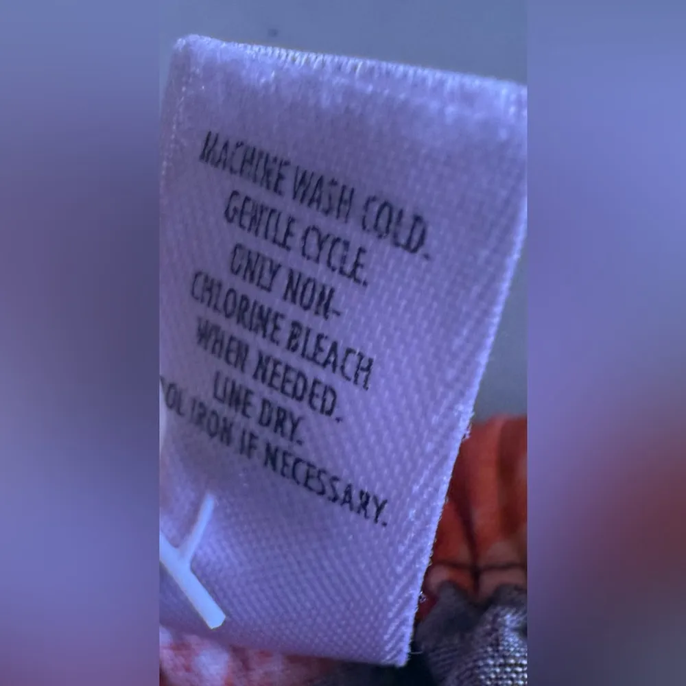 Victoria's Secret Black and Orange Casual Pants with Floral Design - Image 5