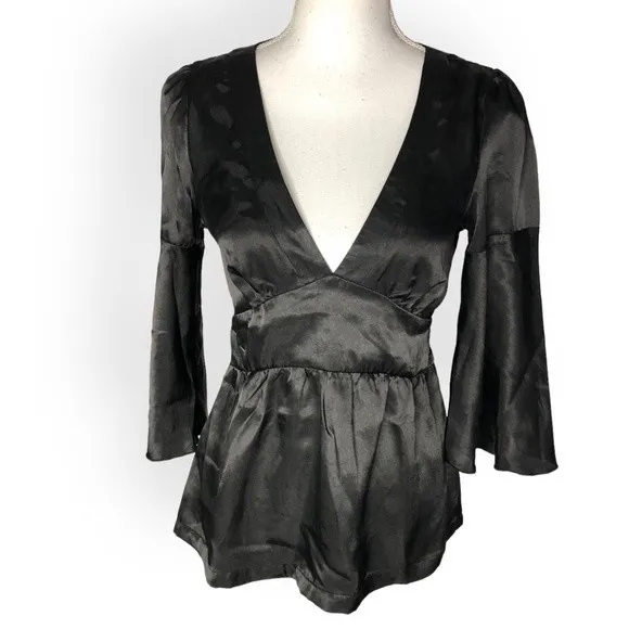 RT Satin 3/4 Bell Sleeve Deep V - Image 17