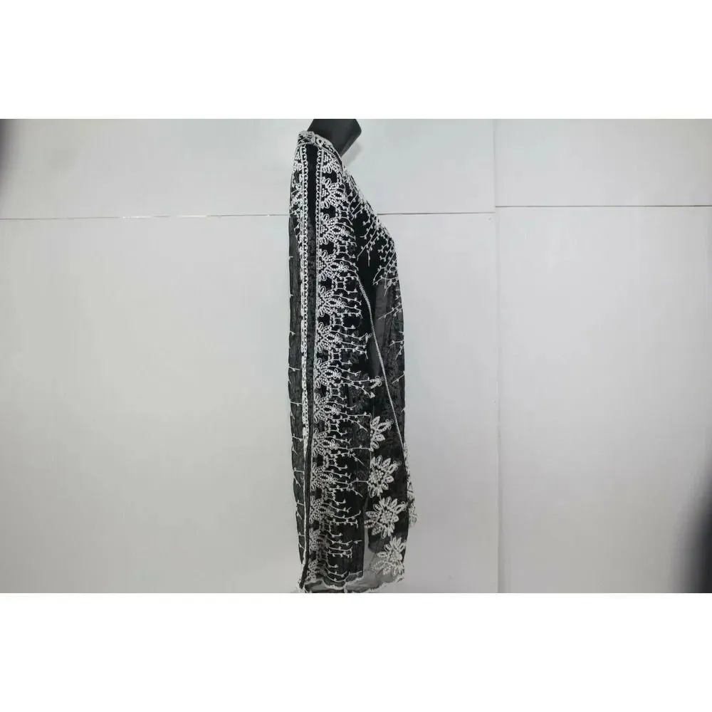 ladies Capri black&white blouse size M Size M - Image 3