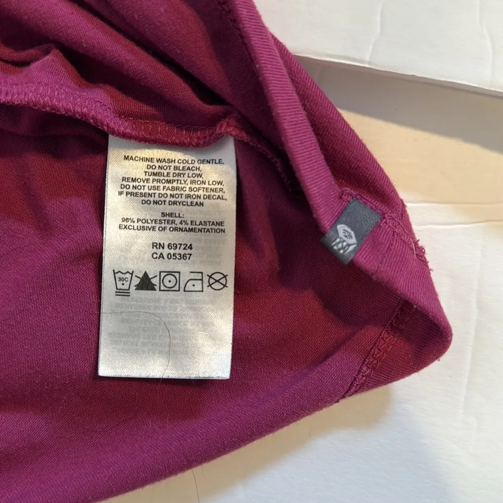 Mountain Hardwear Shirt Womens Medium Burgundy Tank Top V Neck Racerback M - Image 5