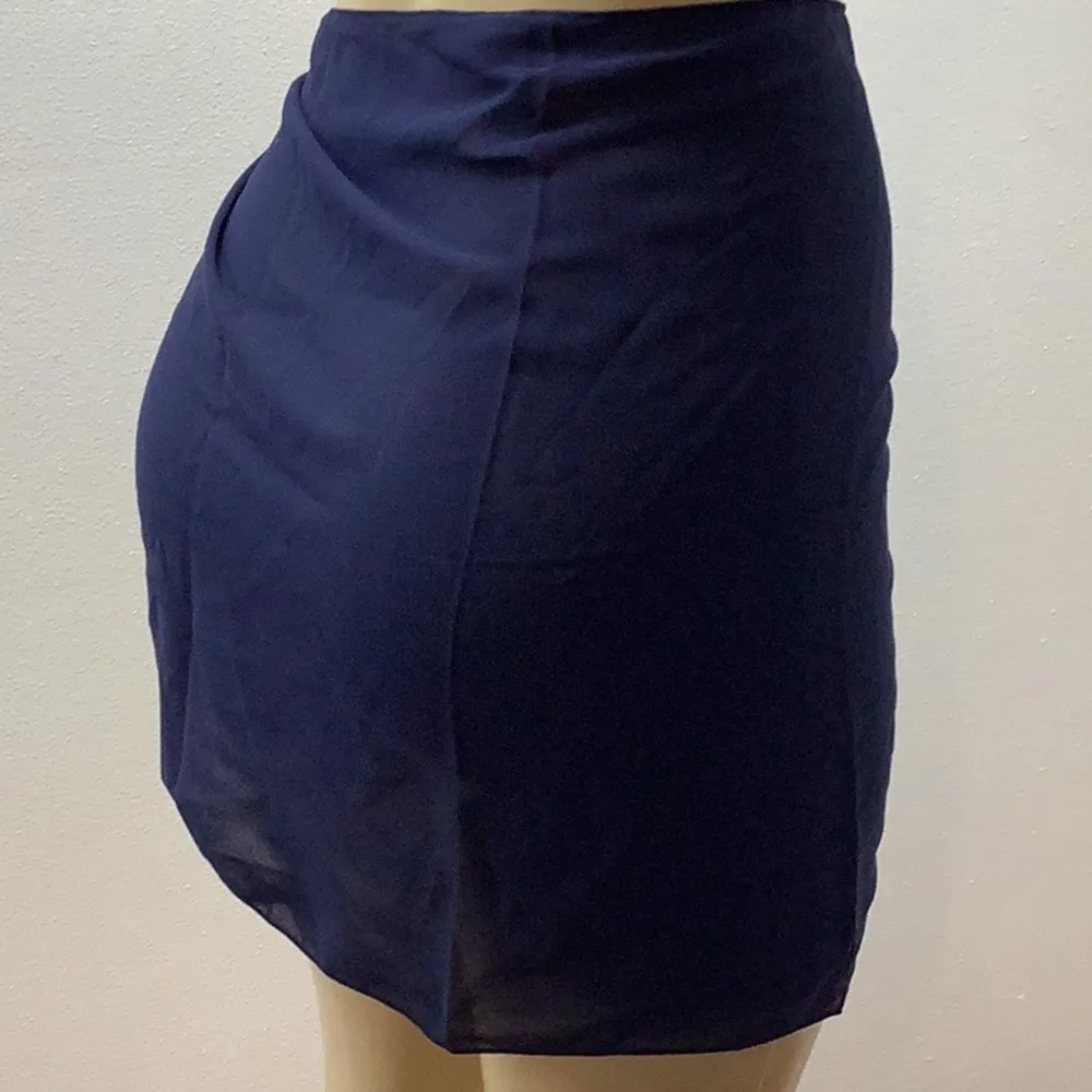 Zuliana beach cover up/sarong. Made in USA. New With Tags Blue Size undefined - Image 3