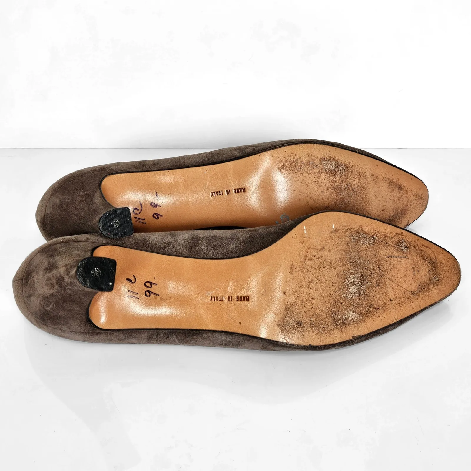 Salvatore Ferragamo Suede Taupe Block Heel Pump Size 11 C - Image 4