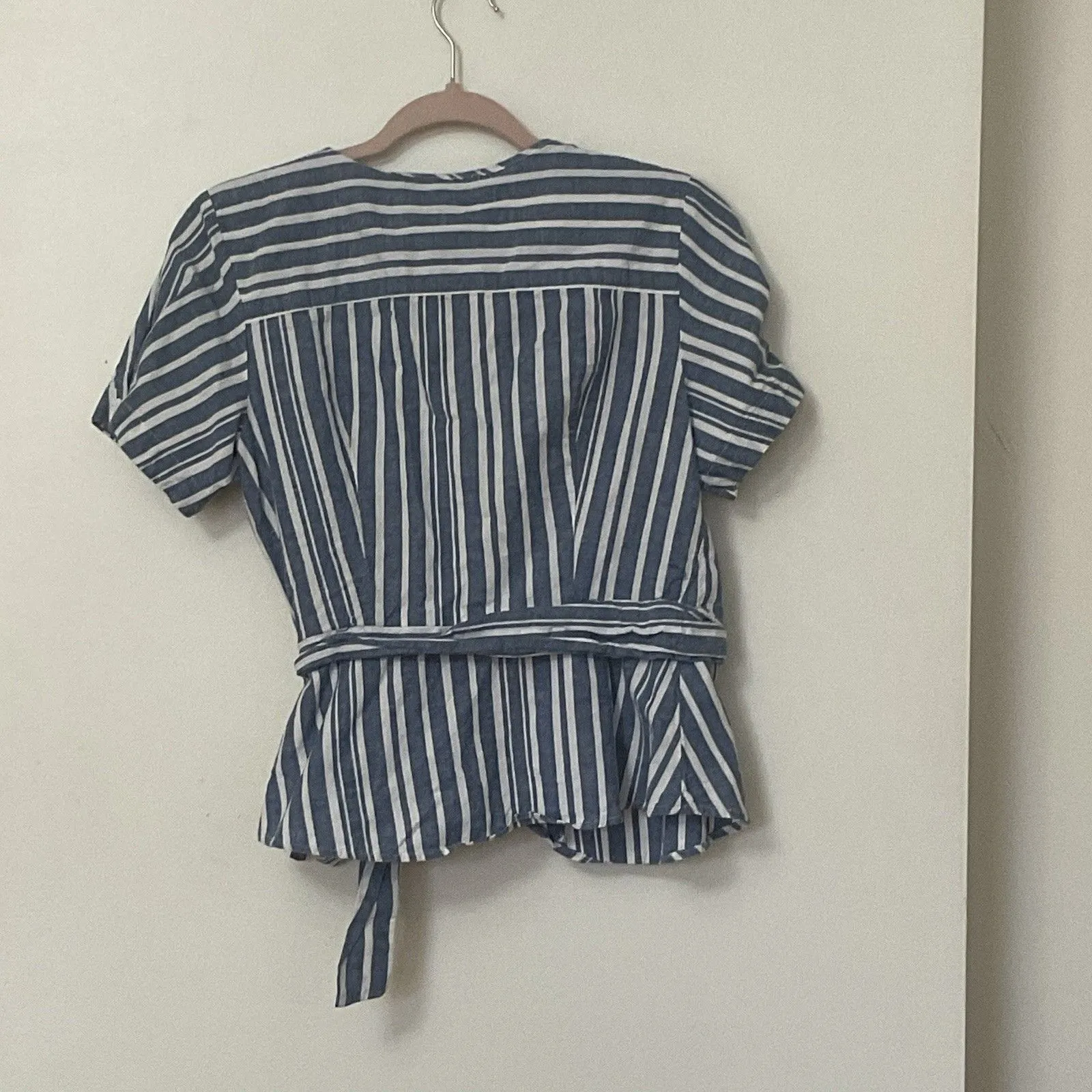 Max Studio Womens Medium Peplum Wrap Top Blue Ivory Stripe Side Tie Linen V Neck - Image 3