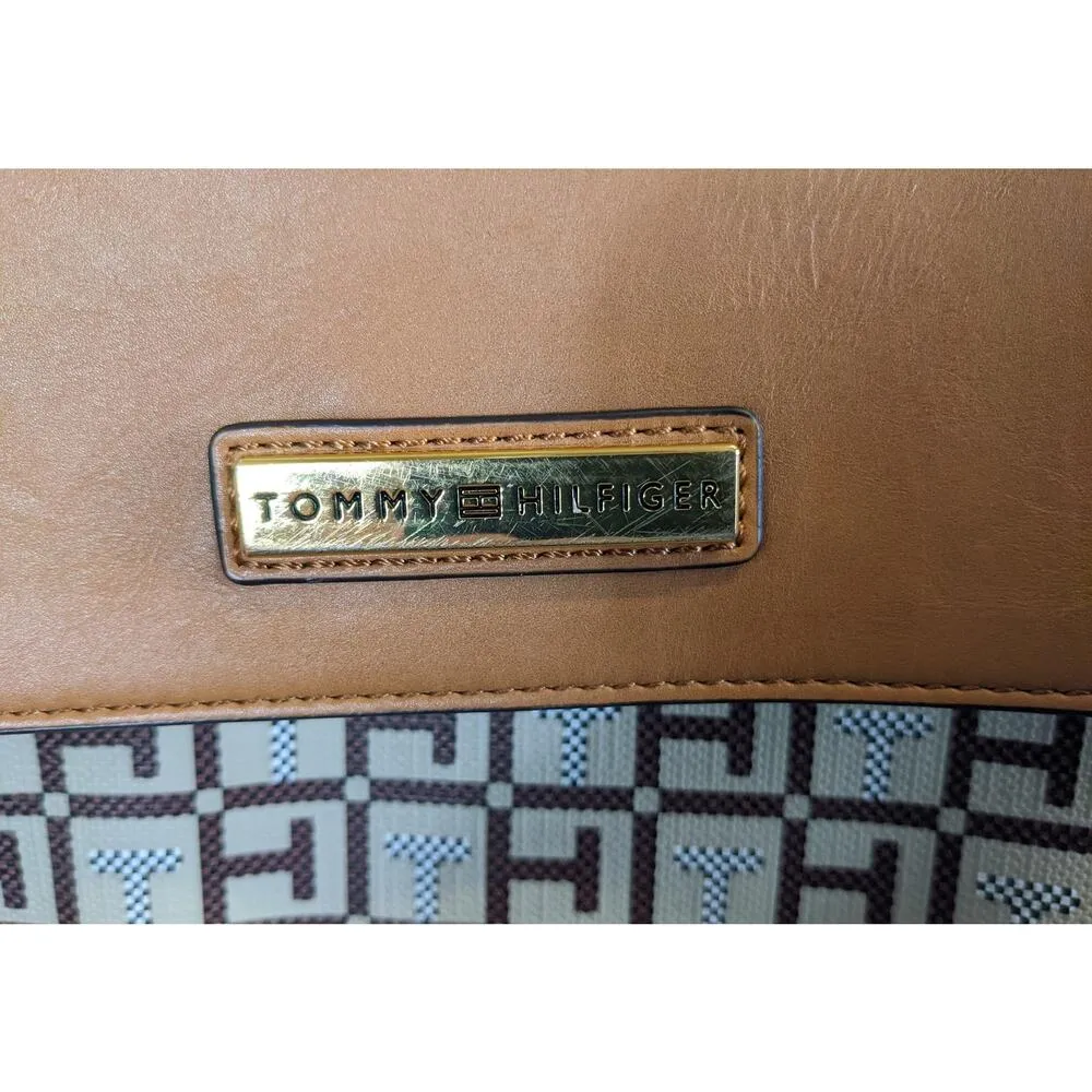 brown tan backpack logo purse drawstring closure good condition - Image 4