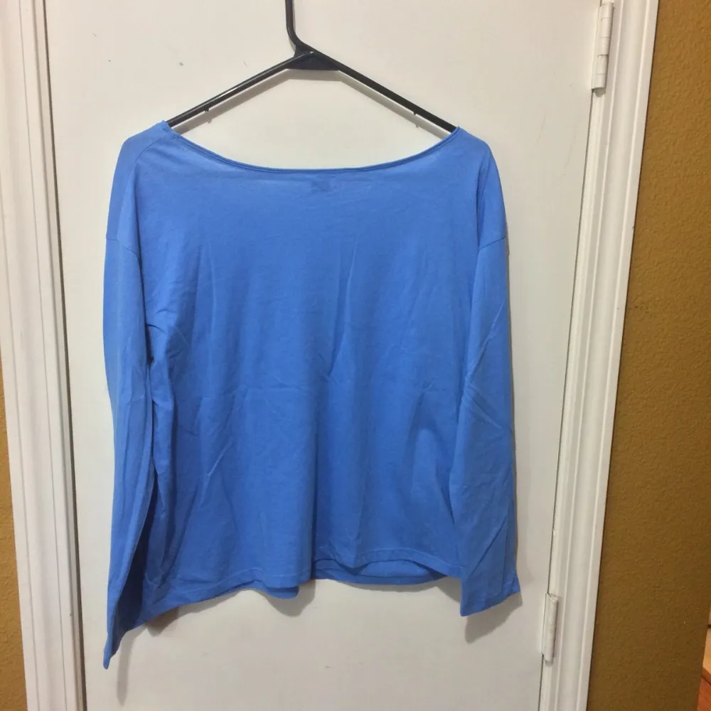 Vince. women's S long sleeved 100% cotton STEEL BLUE wide scoop neck blouse - Image 4