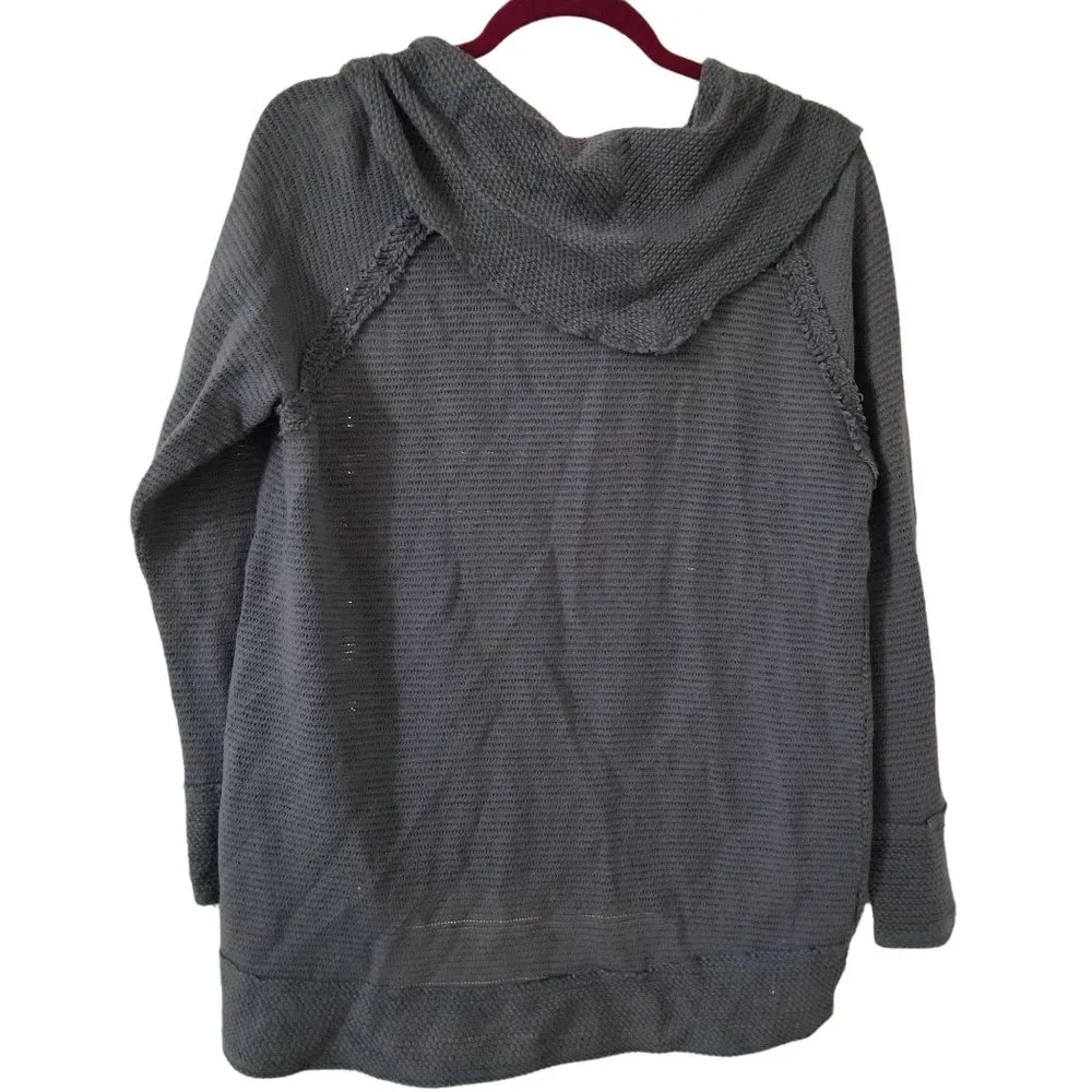 Lucky Brand L Gray Off Shoulder Lightweight Gray Sweater - Image 2