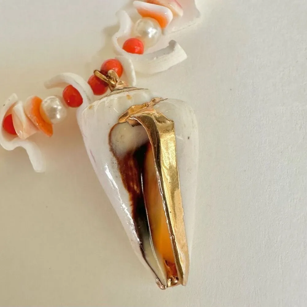 Faux pearl and shell pendant necklace - Image 6