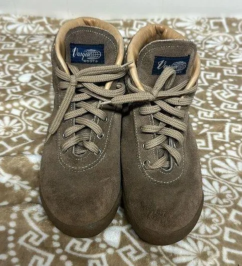 Vintage Vasque Womens Sz 7.5M Hiking Boot Beige Suede Skywalk 7546 Made in Italy - Image 2
